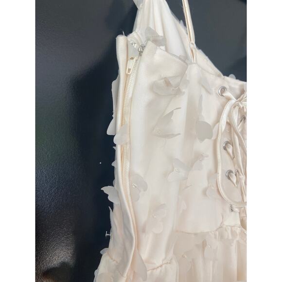 Thirty Thirty LA Butterfly Lace Back Special Occassion Dress Sz M - Picture 4 of 9